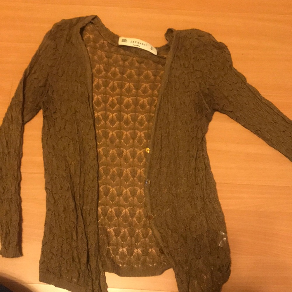 5/$25 Zara cropped knit cardigan - Picture 2 of 4